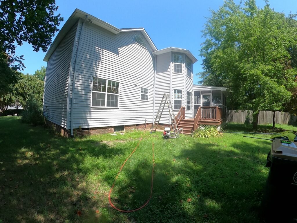 can you paint vinyl siding header